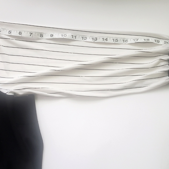 DKNY NWT Black Cardigan - Picture 9 of 12